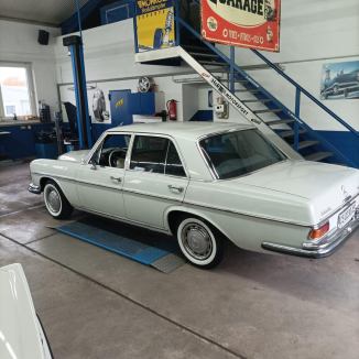 Mercedes 280SE
